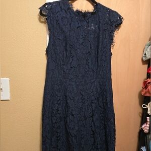 Chic Navy Lace Midi Dress